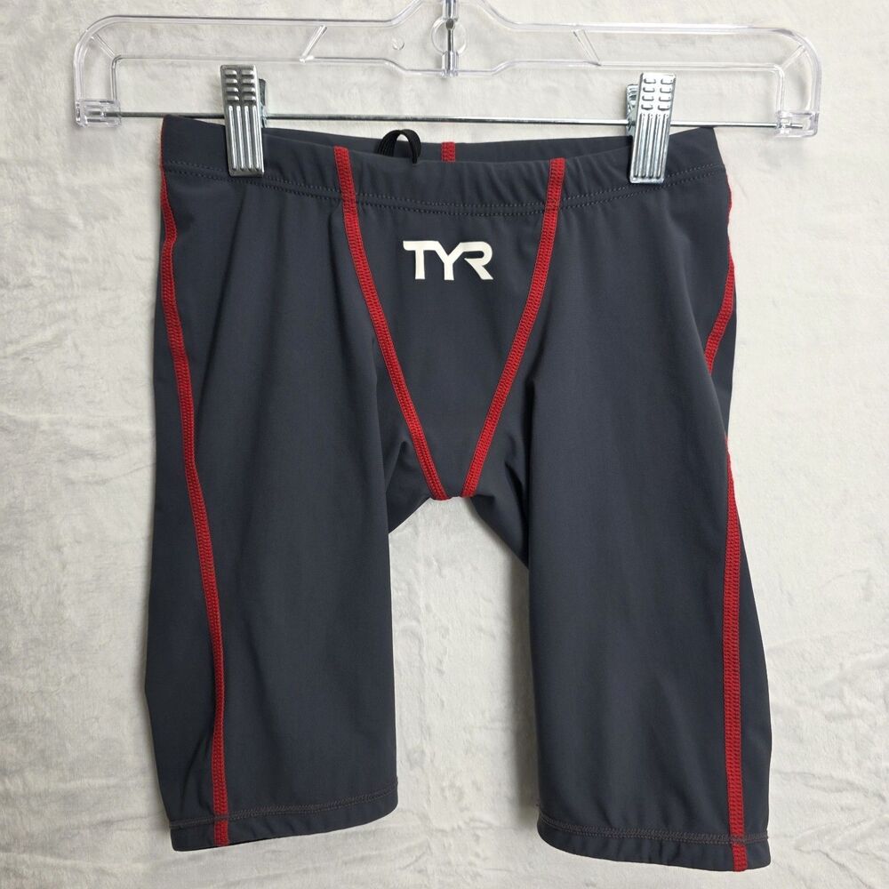 TYR Thresher Techsuit Size 22